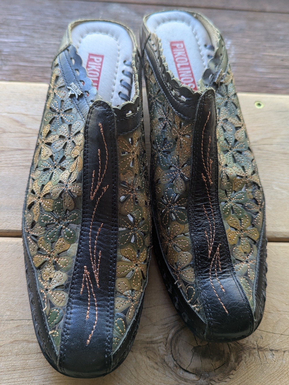 PIKOLINOS Olive and Gold Floral Laser-Cut Leather Loafers
